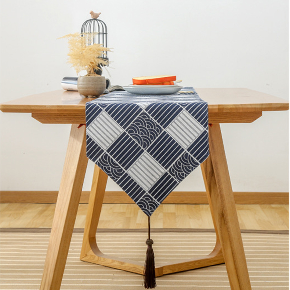 Japanese Table Runner,Classica - Japanese Electronics Gadgets reseña y precio