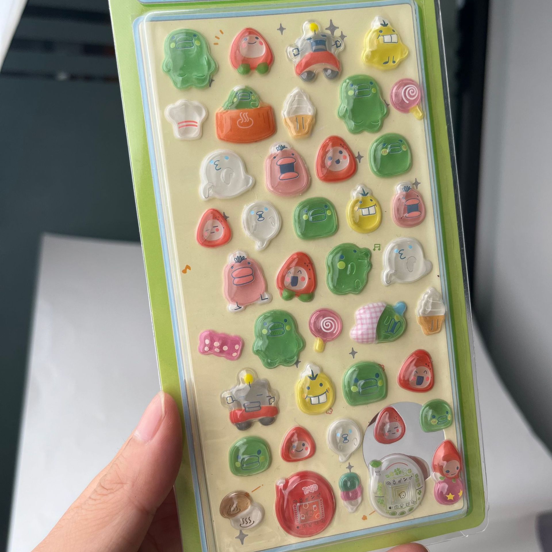 Cute Tamagotchi 3D Puffy Stick - Electronic Gift reseña y precio